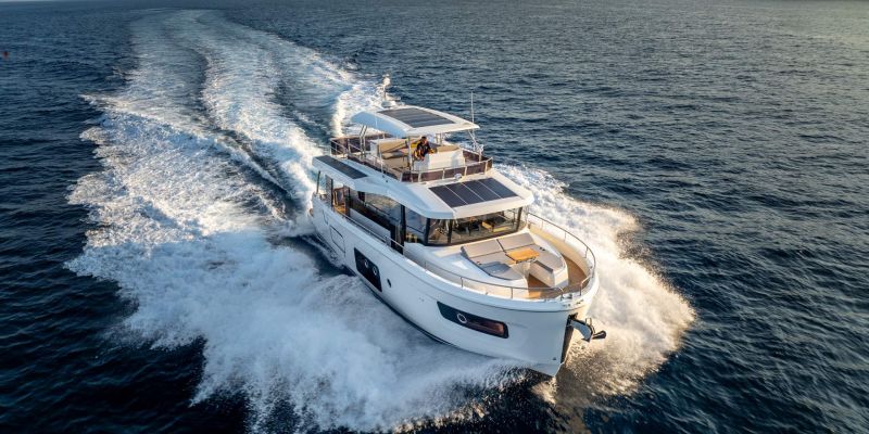 Swift trawler 54 exterior